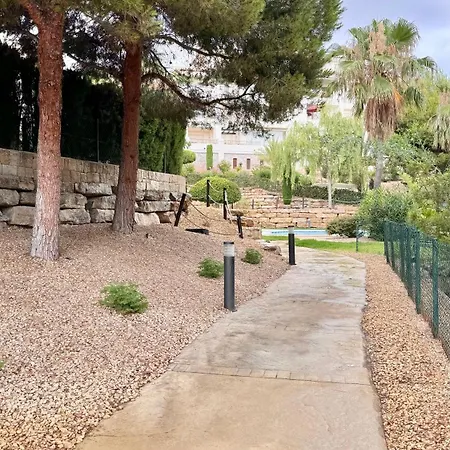 House With Private Garden And Community Pool
